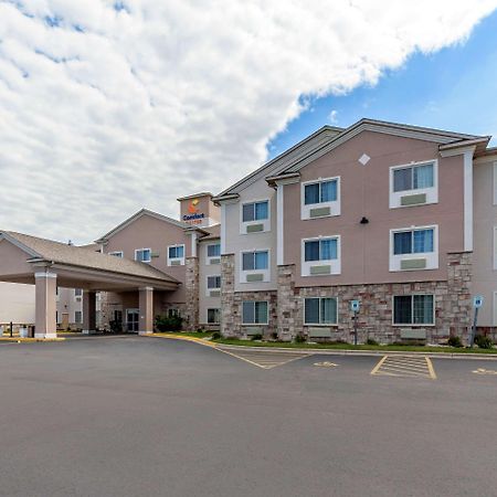 Comfort Suites Delavan - Lake Geneva Area Экстерьер фото