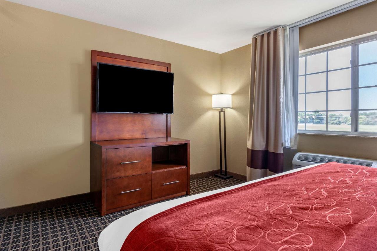 Comfort Suites Delavan - Lake Geneva Area Экстерьер фото