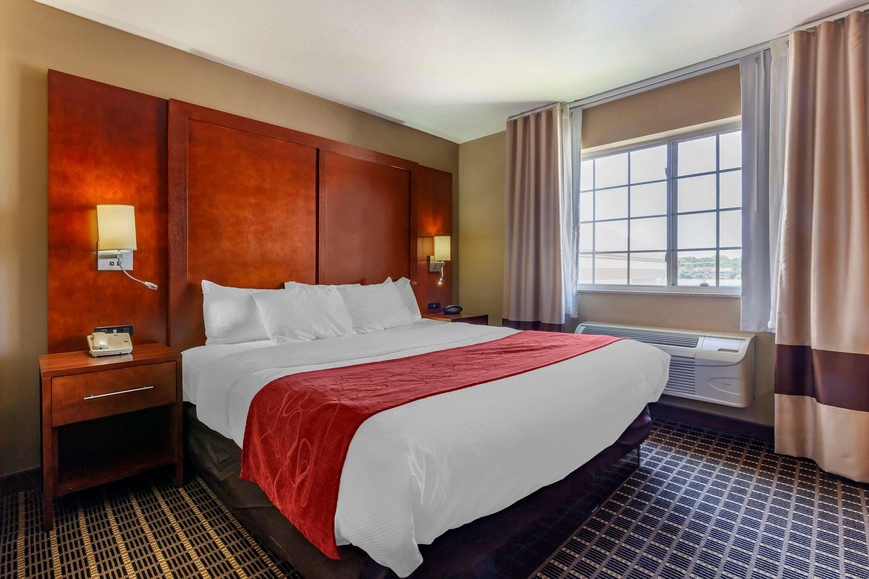 Comfort Suites Delavan - Lake Geneva Area Экстерьер фото