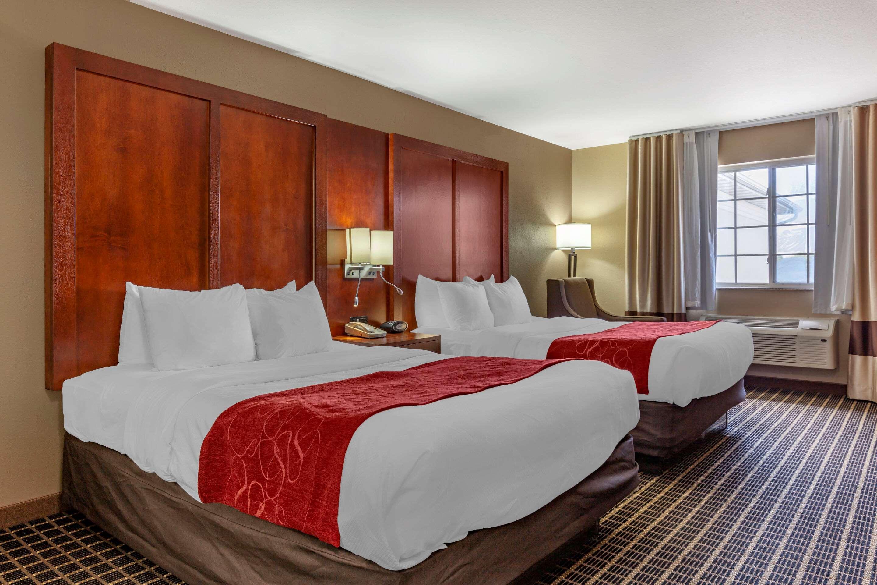 Comfort Suites Delavan - Lake Geneva Area Экстерьер фото