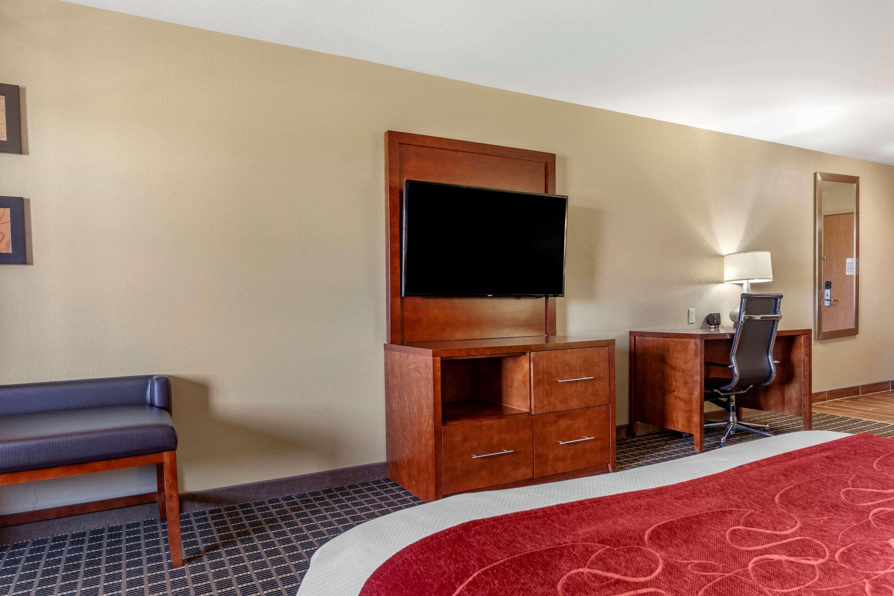 Comfort Suites Delavan - Lake Geneva Area Экстерьер фото