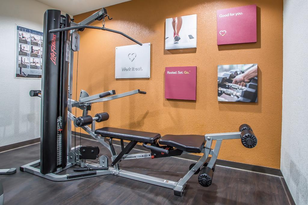 Comfort Suites Delavan - Lake Geneva Area Экстерьер фото