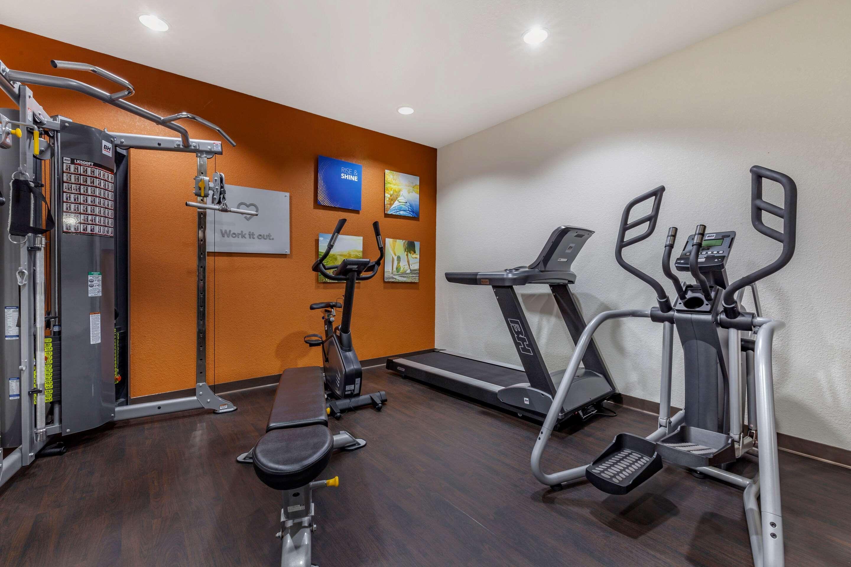 Comfort Suites Delavan - Lake Geneva Area Экстерьер фото