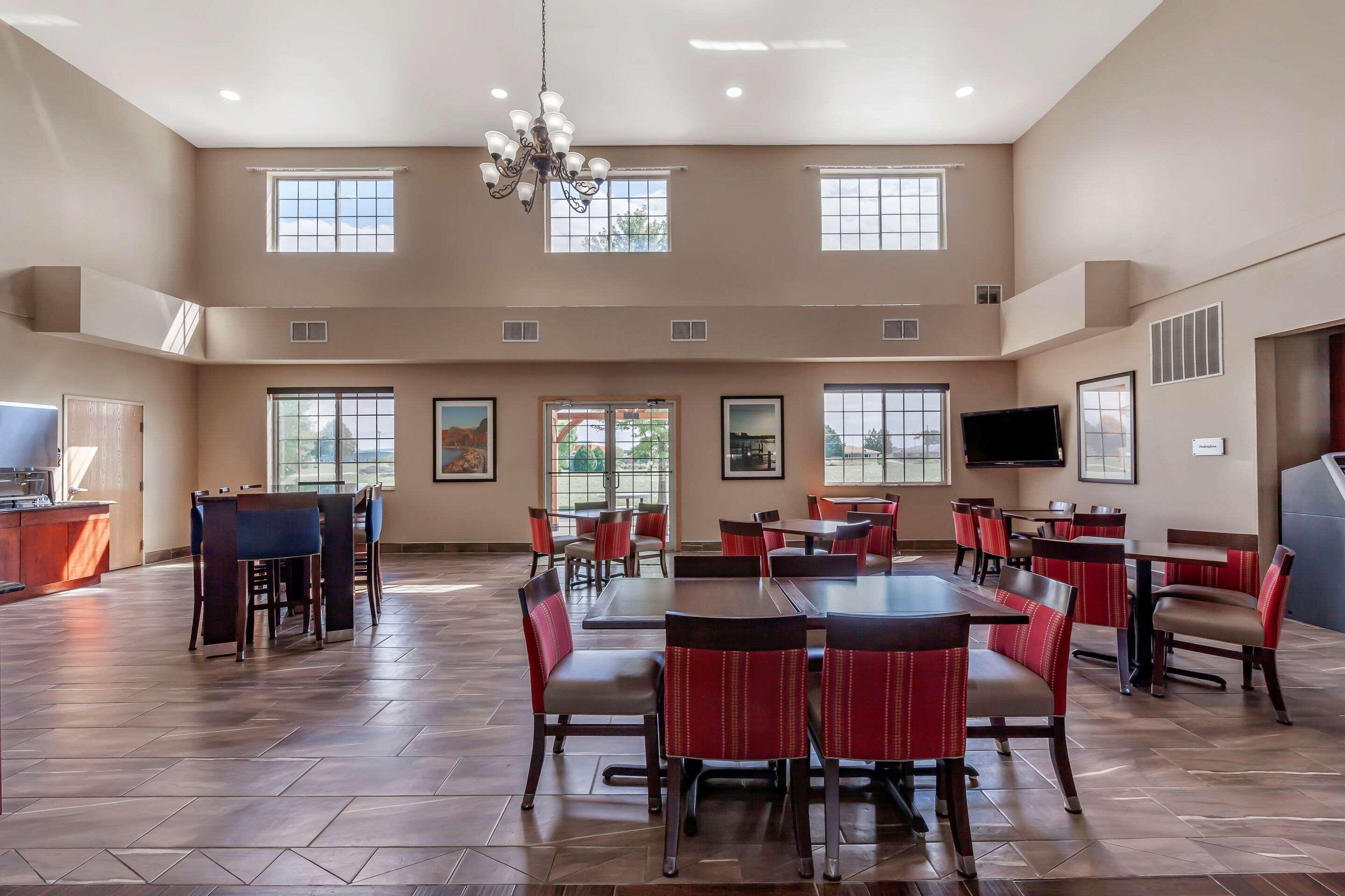 Comfort Suites Delavan - Lake Geneva Area Экстерьер фото
