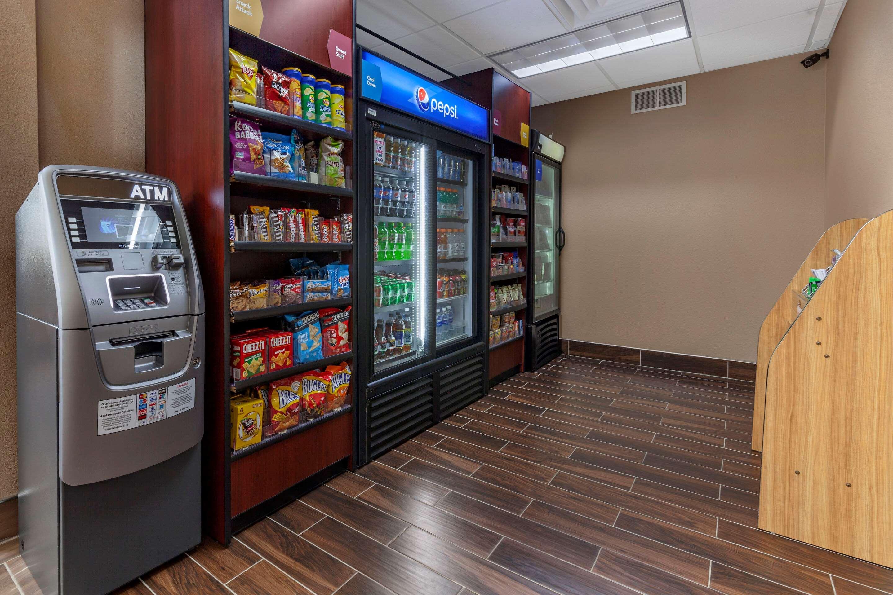 Comfort Suites Delavan - Lake Geneva Area Экстерьер фото